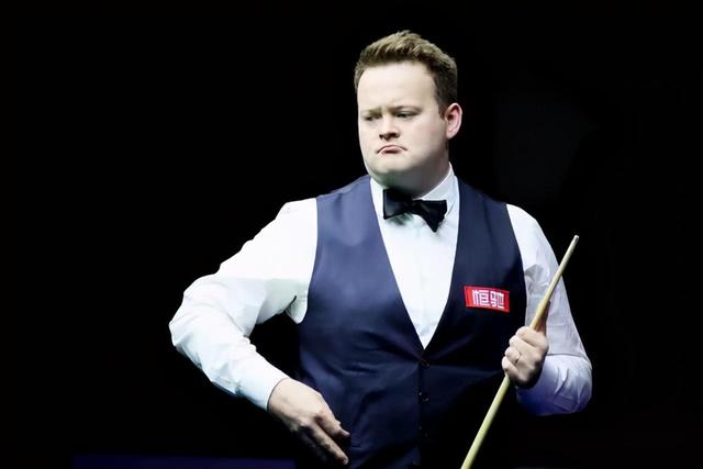 己闪电般的 己闪电般的