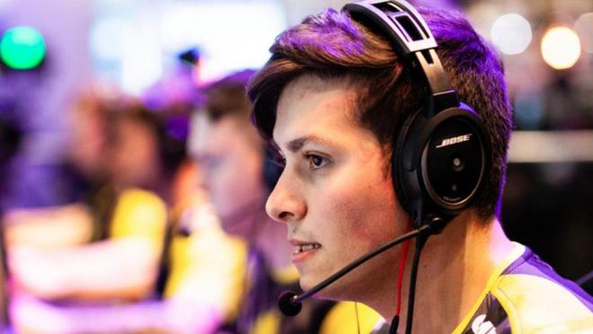 抢下8个篮 抢下8个篮