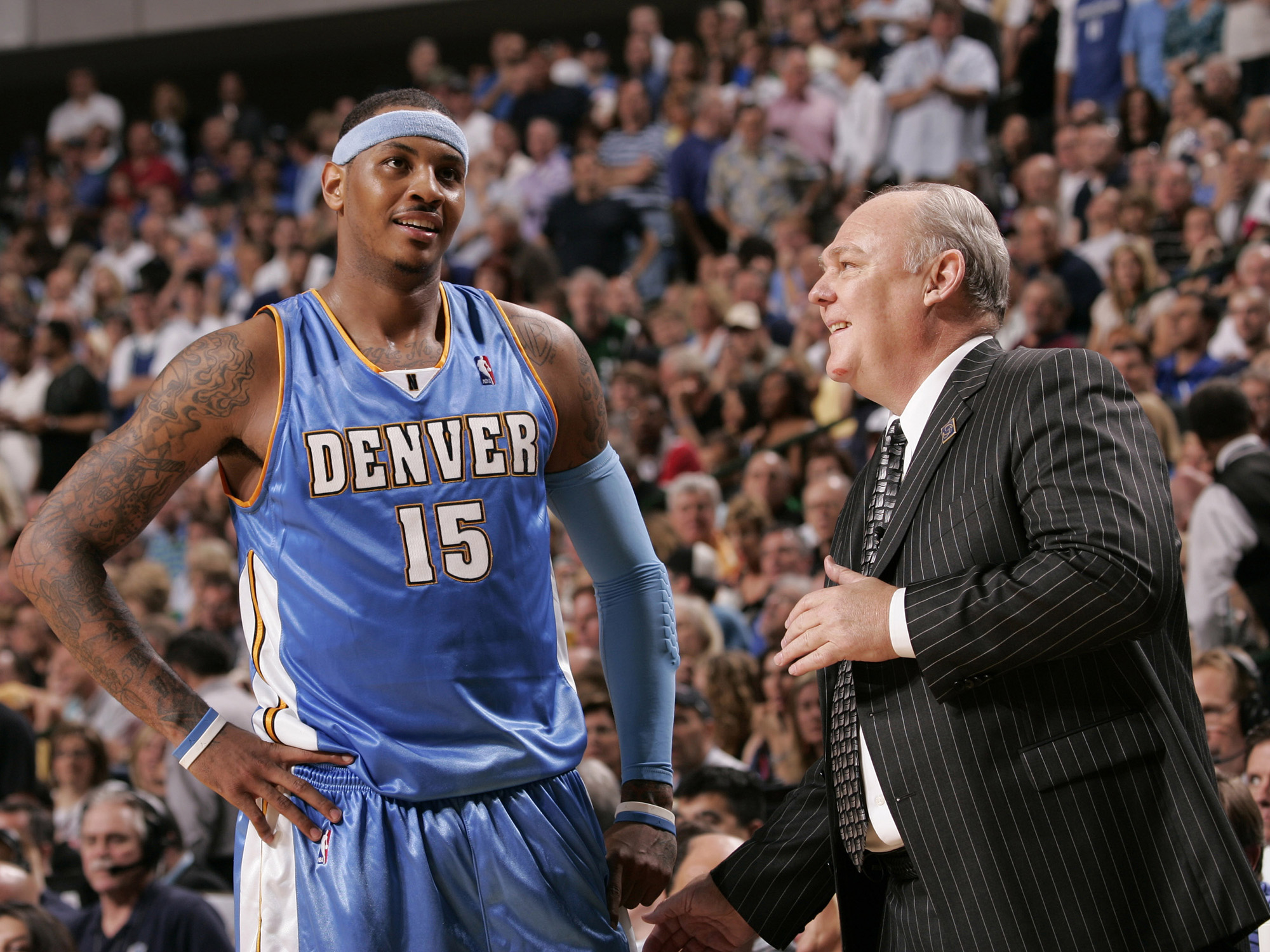 空中自信且 空中自信且