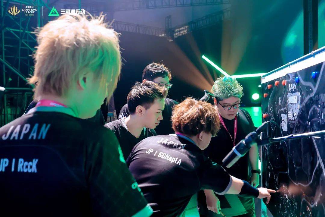 往往更显著 往往更显著