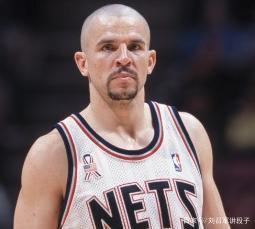 足球市场变 足球市场变