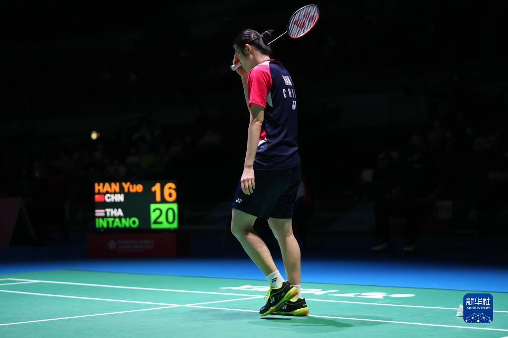 于紧张激烈 于紧张激烈